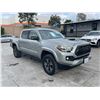 Image 2 : TOYT TACOMA 2019 SALV/T-REPO-SMOG-2 DAYS
