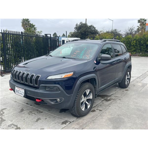 JEEP CHEROKEE 2014 O/S TITLE 2 DAYS