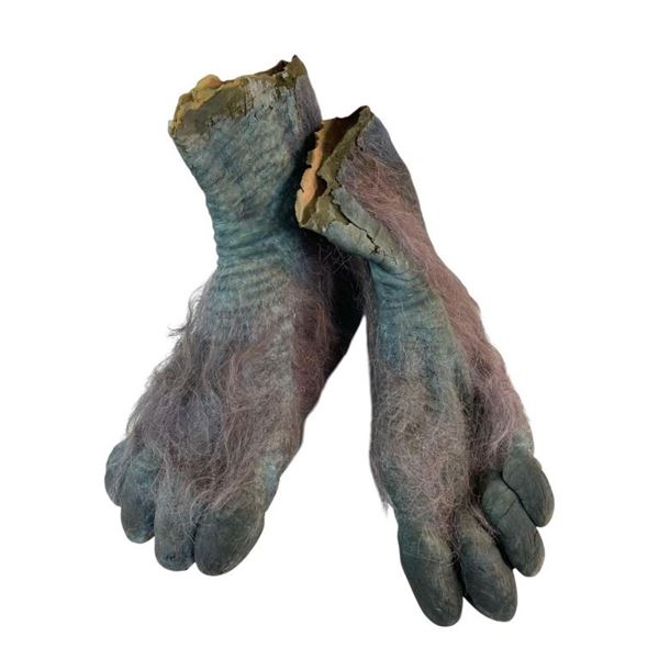 Evolution (2001) - Blue Alien Ape Feet