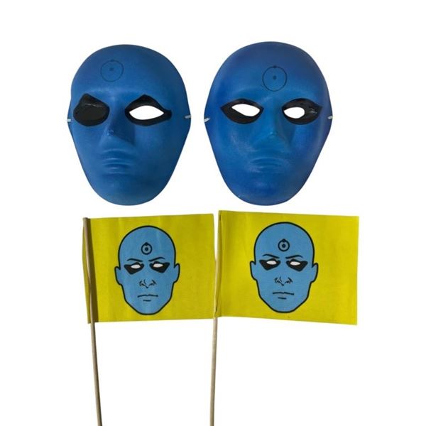 Watchmen (2019) - 2 Dr Manhattan Masks and 2 Doctor Manhattan Mini Flags