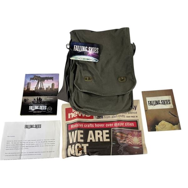 Falling Skies (2011-2015) - Press kit Bag and Contents