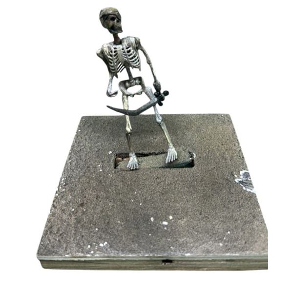 Army of Darkness (1992) - Deadite Skeleton Puppet Miniature - Lot B
