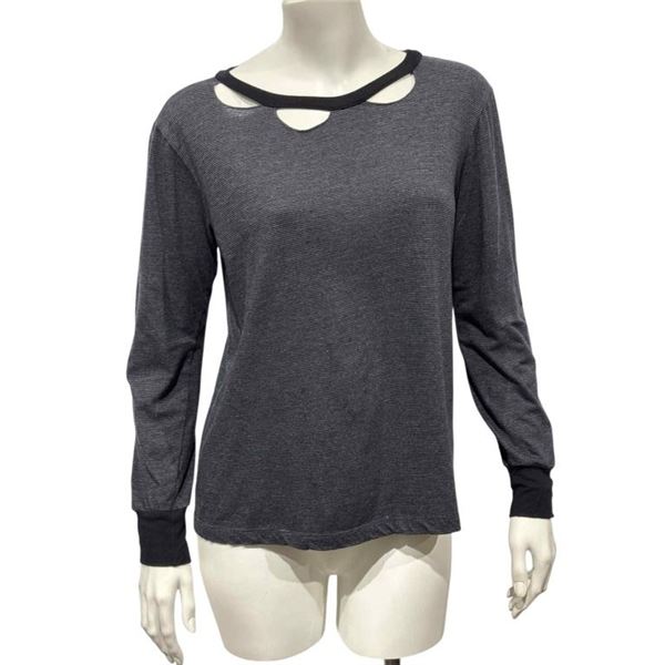 Agents of S.H.I.E.L.D. (2013 2020) - Daisy 'Skye' Johnson (Chloe Bennet) Gray/Black Shirt