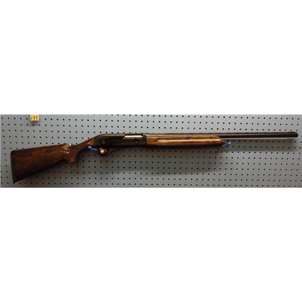 Franchi model 720, semi-automatic, 20 gauge 3" - 76 mm -for 2 3/4" or 3" shells,76mm barrel, cased s