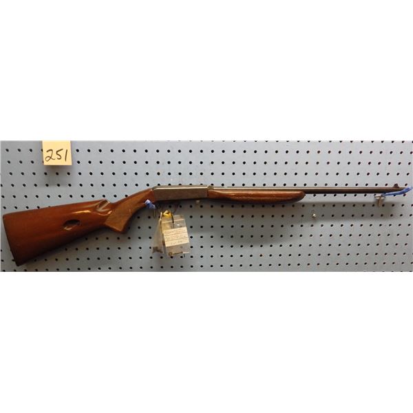 Norinko, JW -20, Made in China, Semi Auto, Caliber 22, with some spare parts, take down Model, Seria