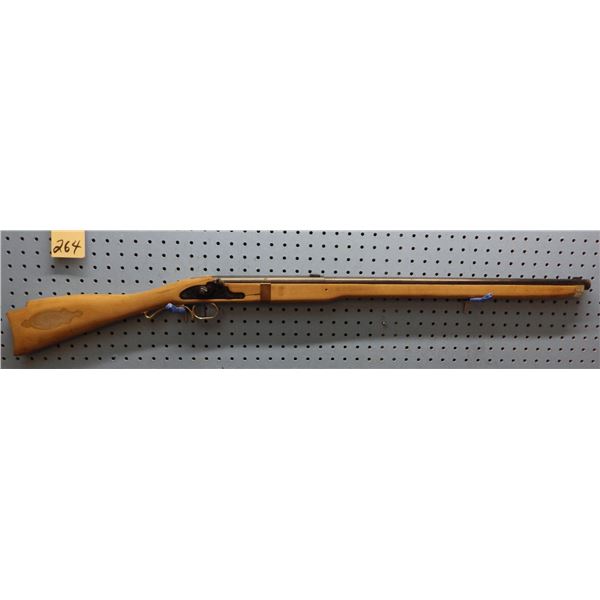 " The Pioneer ", Model BB76, BB Air Gun,  PLASTIC PERCUSSION HAMMER BROKE, MISSING PARTS,  made by U