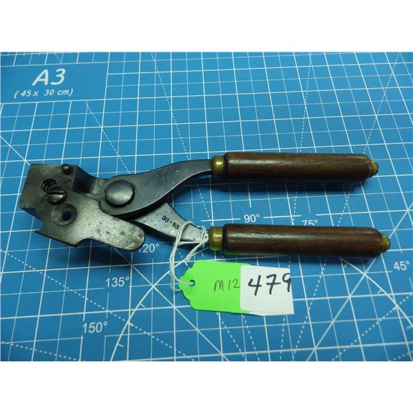 Winchester bullet mold marked 38-55, excellent condition