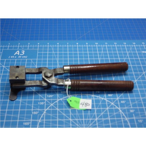 Lyman double cavity 44 caliber mold, no. 429303, casting a 205 grain gas check bulleet ,called the H