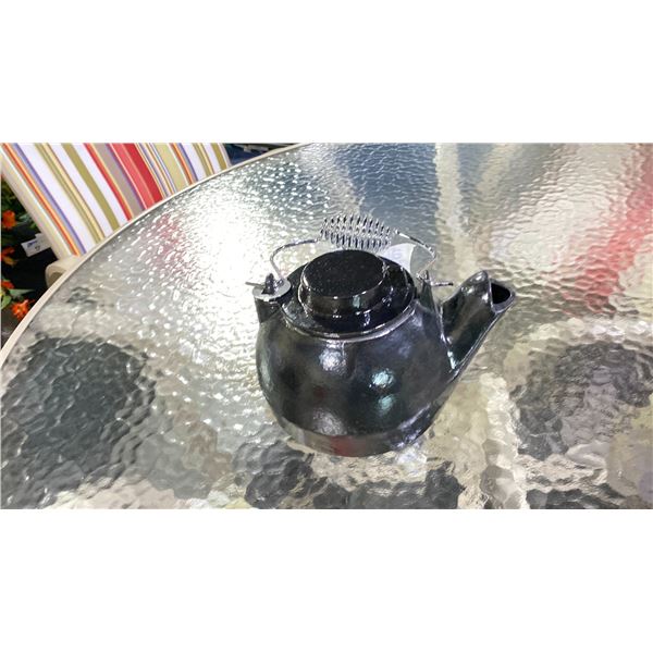 BLACK CAST IRON KETTLE