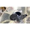 Image 2 : BLACK CAST IRON KETTLE