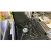 Image 4 : MONARCH BROIL KING 390 LP. STAINLESS STEEL DUAL TUBE BURNER. 520 SQ IN TOTAL COOKING AREA. 30,000