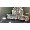 Image 2 : CROWN 320 NG BROIL KING BBQ. STAINLESS STEEL BURNERS. 33,000 BTU, STAINLESS STEEL COOKING GRIDS,
