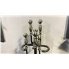 Image 2 : HOLDEN MINUTEMAN X860643 ACHLA DESIGNS DELUXE BALL HANDLE FIREPLACE TOOL SET. MODEL