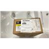 Image 8 : HOTSPRING PORTABLE SPAS LIMELIGHT FLAIR HOT TUB. ALPINE WHITE/ESPRESSO CABINET. SEATING FOR 6