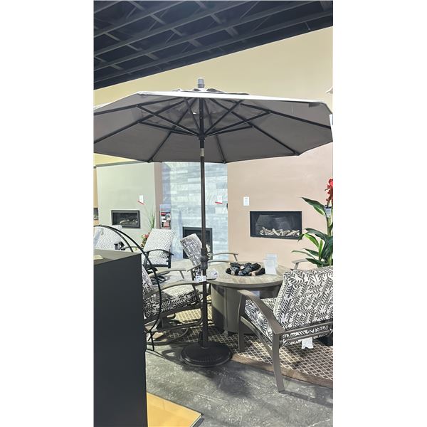 TREASURE GARDEN OCTAGONAL SUNBRELLA BRONZE/MUSHROOM UMBRELLA. 9' AUTO-TILT WITH METAL BASE