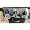 Image 2 : BROIL KING MONARCH 390 NATURAL GAS BBQ. STAINLESS STEEL DUAL TUBE BURNER, 520 SQ IN TOTAL COOKING