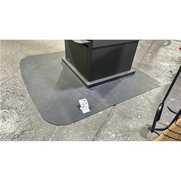 NON-COMBUSTIBLE FIREPLACE BASE PLATE 43"X43"