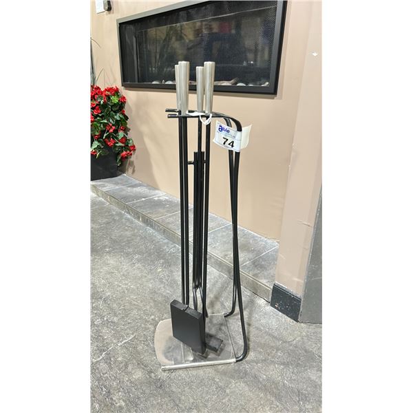 NICKEL AND BLACK PARK AVENUE MODEL WR-44NB FIREPLACE TOOL SET