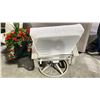 Image 4 : TELESCOPE CASUAL BELLE ISLE CUSHION SWIVEL ROCKER WITH DETAIL LINEN FABRIC AND STORM FRAME. MARINE