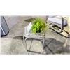 Image 2 : TELESCOPE CASUAL 17"MGP END TABLE COLOR STORM FRAME