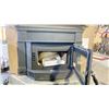 Image 3 : REGENCY HAMPTON HI2450 WOOD INSERT FIREPLACE.