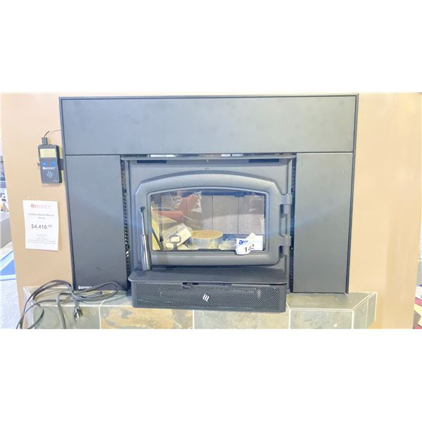 REGENCY I1500S HYBRID WOOD INSERT FIREPLACE. 84% EFFICIENCY, 18" LOGS, BLOWER AND VARIABLE SPEED