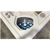 Image 8 : HOTSPRING PORTABLE SPA ARIA HOT TUB. ALPINE WHITE/CHARCOAL CABINET. FRESHWATER IQ WATER CARE AND