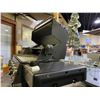 Image 4 : BROIL KING BARON 590 PRO LP PROPANE BBQ. ALL STAINLESS STEEL TUBE BURNERS, 45,000 BTU MAIN BURNER,