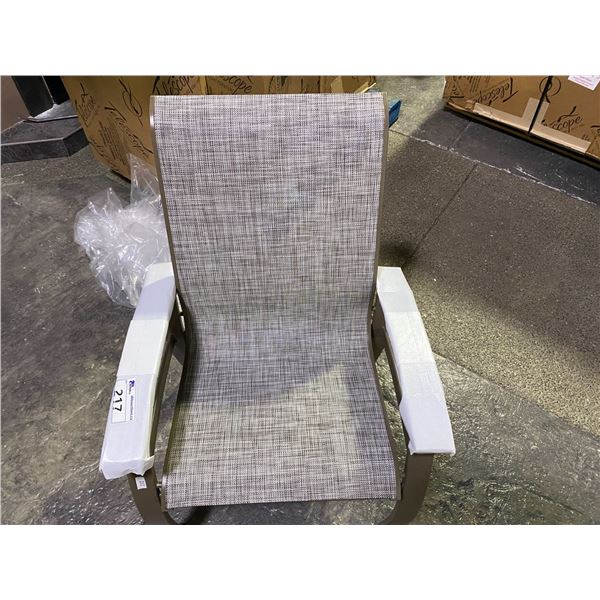TELESCOPE CASUAL ARM CHAIR. ALUMINUM FRAME