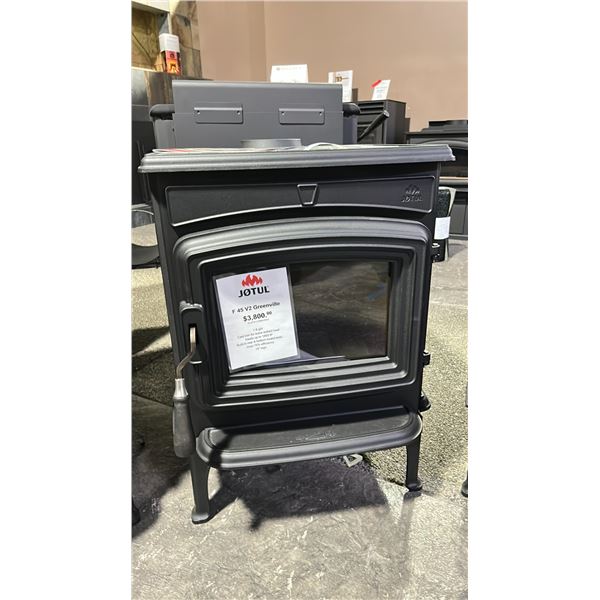 JOTUL F 45 V2 GREENVILLE WOOD STOVE. 1.8 G/HR, CAST IRON FOR EXTRA RADIANT HEAT, HEATS UP TO 1800