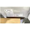 Image 8 : HOTSPRING PORTABLE SPAS LIMELIGHT FLAIR. ICE GREY/COASTAL CREY CABINET. FRESHWATER IQ WATER CARE