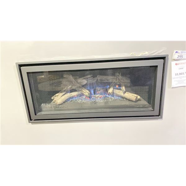REGENCY U900E BUILT IN GAS FIREPLACE. AS SHOWN WITH GLOWING LINEAR EMBER BED, CERAMIC BURNER,