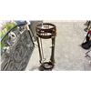 Image 2 : FIREPLACE TOOL SET. DELUXE. 33"H