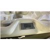 Image 5 : HOTSPRING PORTABLE SPAS HOT TUB. SOVEREIGN IN ICE GREY ACRYLIC/BLACKWOOD CABINET. INC FRESHWATER IQ