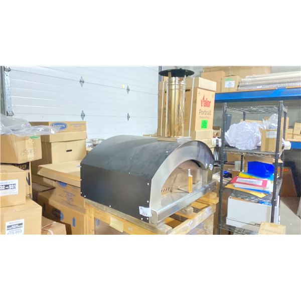 ROSSOFUOCO WOOD FIRED PIZZA OVEN. 39X33". INC FIRE BRICKS. DEMO UNIT