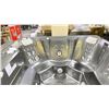 Image 2 : HOTSPRING PORTABLE SPAS LIMELIGHT FLASH HOT TUB. PLATINUM ACRYLIC/COASTAL GREY. WITH FRESHWATER IQ