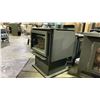 Image 3 : REGENCY PRO-SERIES CATALYTIC F3500 WOOD STOVE. HEATS UP TO 2500 SQ FT, FIREBOX 3 CUBIC FEET, HYBRID