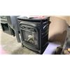 Image 4 : VALOR PRESICENT FREESTANDING GAS STOVE AS SHOWN WITH FLUTED BLACK LINER AND DRIFTWOOD LOG SET.