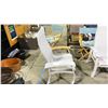 Image 2 : TELESCOPE CASUAL BEAUTIFUL BELLE ISLE SUPREME ARM CHAIR P874 SLING COLLECTION. FRAME FINISH WARM