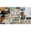 Image 3 : TELESCOPE CASUAL BEAUTIFUL BELLE ISLE SUPREME ARM CHAIR P874 SLING COLLECTION. FRAME FINISH WARM
