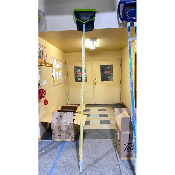 16' FIBERGLASS EXTENSION POLE WITH SKIMMER