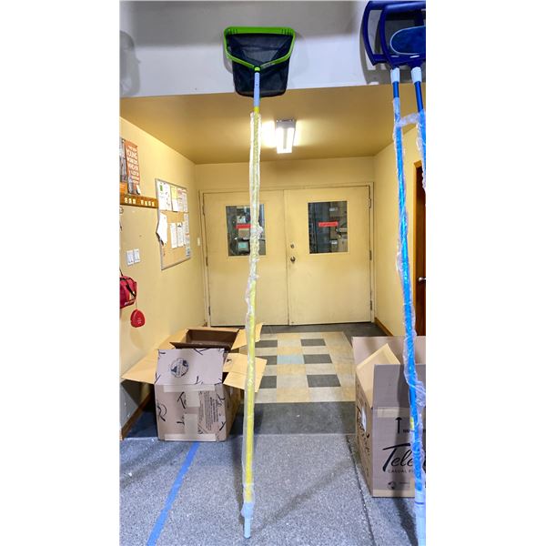 16' FIBERGLASS EXTENSION POLE WITH SKIMMER