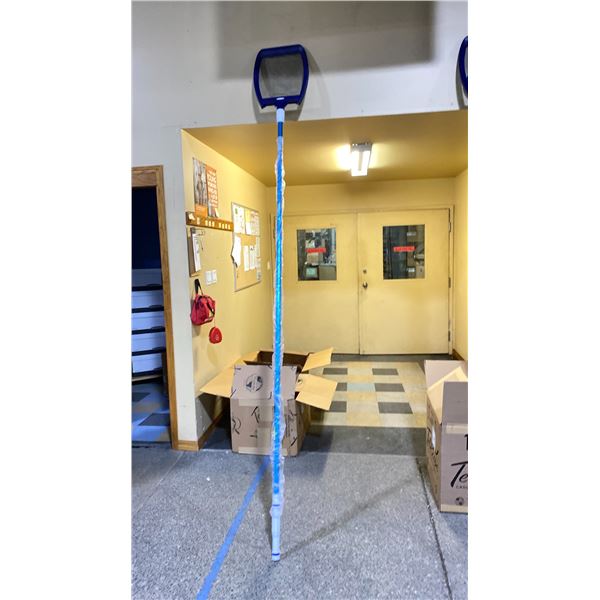 16' ALUMINUM EXTENSION POLE WITH SKIMMER