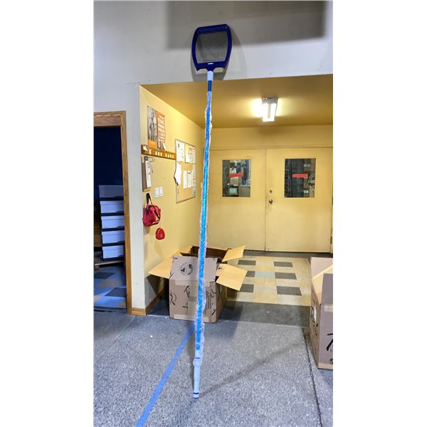 16' ALUMINUM EXTENSION POLE WITH SKIMMER