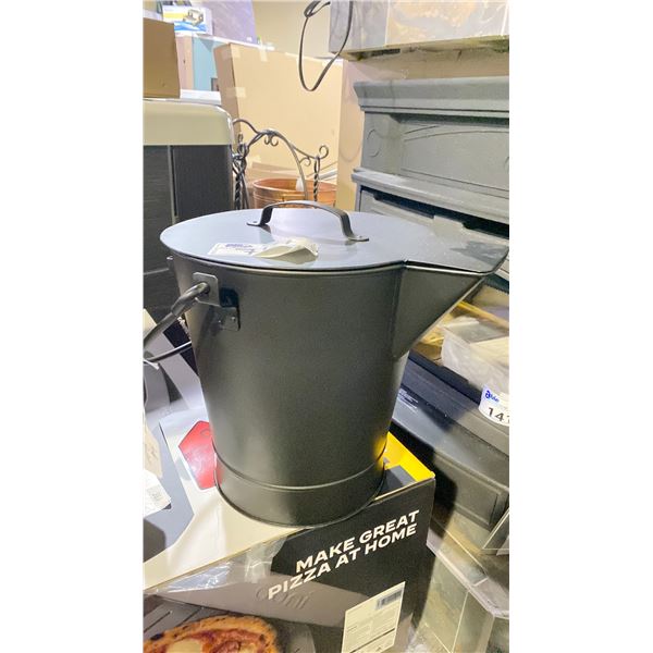 METAL ASH BUCKET
