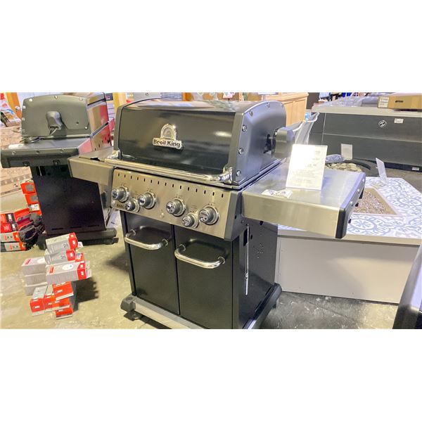 BROIL KING BARON 490 PRO NG BBQ. ALL STAINLESS STEEL TUBE BURNERS, 40,000 BTU MAIN BURNERS, 15,000