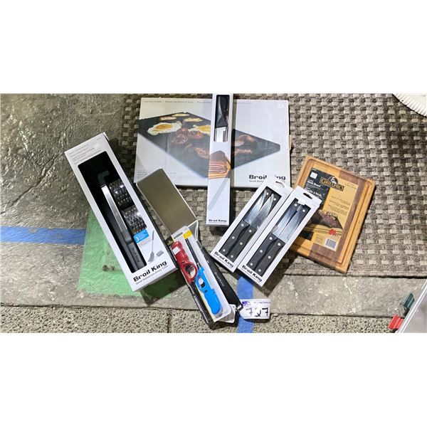 GROUP LOT CAST IRON GRIDDLE, STEAK KNIVES, CARVING KNIFE, CEDAR STEAK BOARD, LARGE SPATULA, BBQ