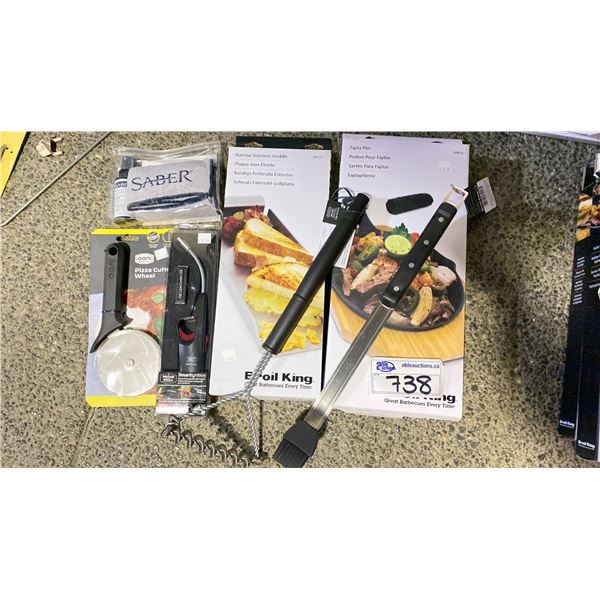 GROUP LOT FAJITA PAN, STAINLESS GRIDDLE, STAINLESS POLISH KIT, PIZZA WHEEL, BBQ LIGHTER, CLEANING
