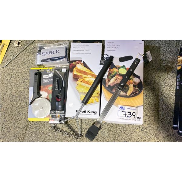 GROUP LOT FAJITA PAN, STAINLESS GRIDDLE, STAINLESS POLISH KIT, PIZZA WHEEL, BBQ LIGHTER, CLEANING