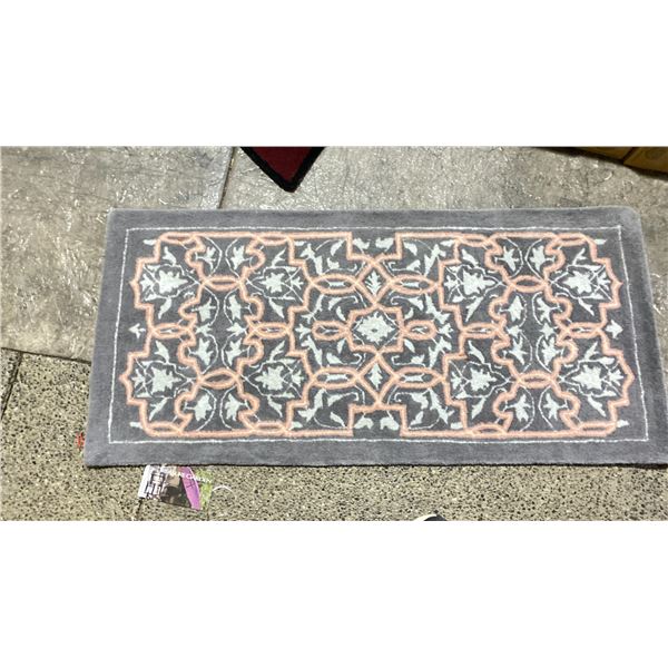 MINUTEMAN 100% WOOL 56X26 CARPET. DOVE GRAY TABRIZ MODEL H-73